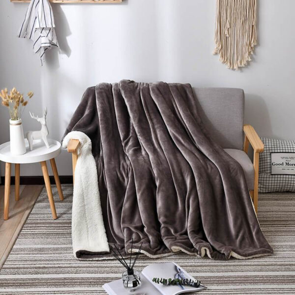 Gemütliche Sherpa-Decke – Bild 3