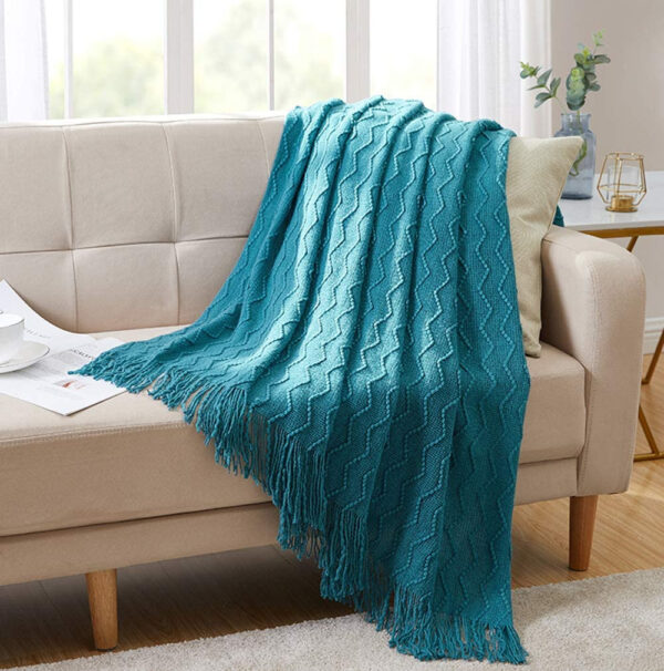 Gestrickte Sofa-Decke mit Quasten