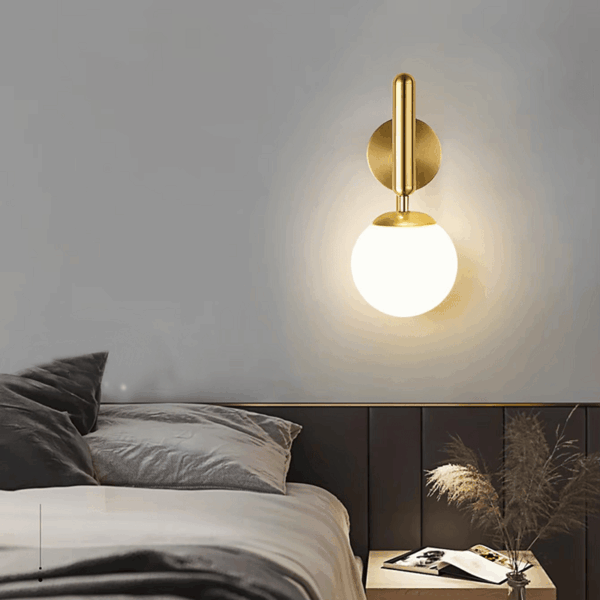 Wandleuchten-Set im Mid-Century-Stil (2 Stück) – Messing Gold, Opalglas-Globus, G9-Fassung, Licht nach oben oder unten – Bild 6