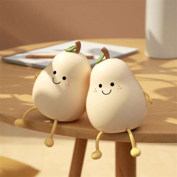 Cute Pear Night Light for Kids – Bild 3